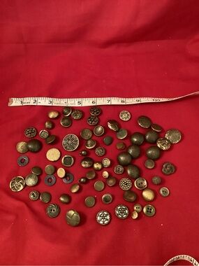 124 grams of Mixed Brass Sewing Buttons Lot